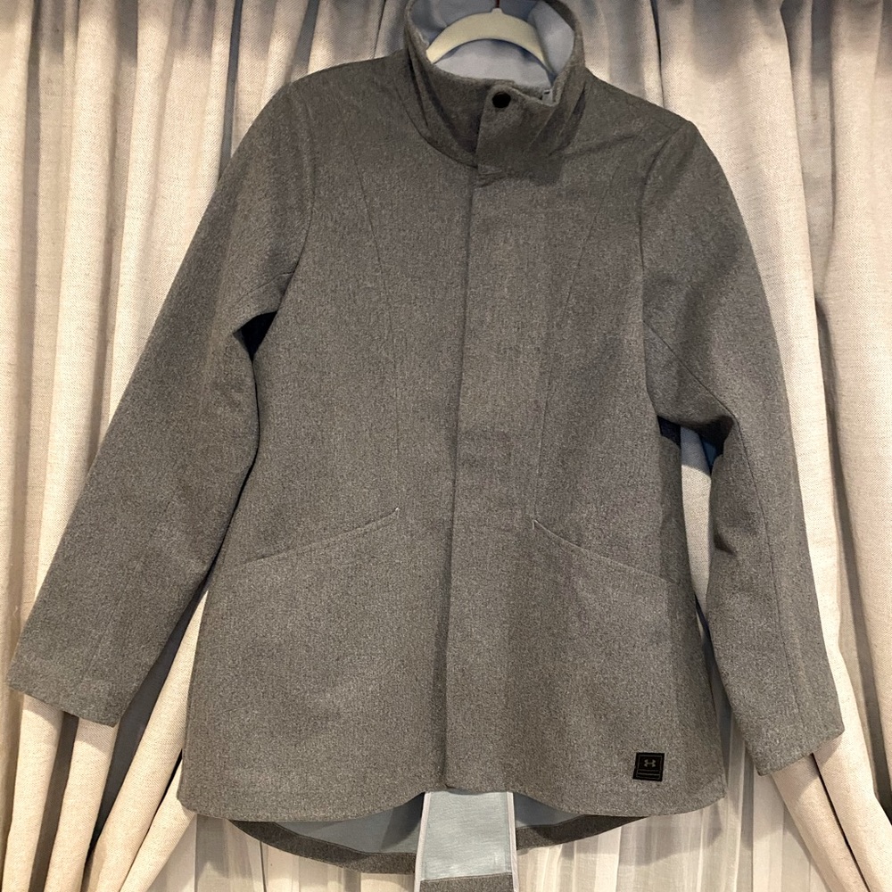 Under Armour jacket size S water resistant gray